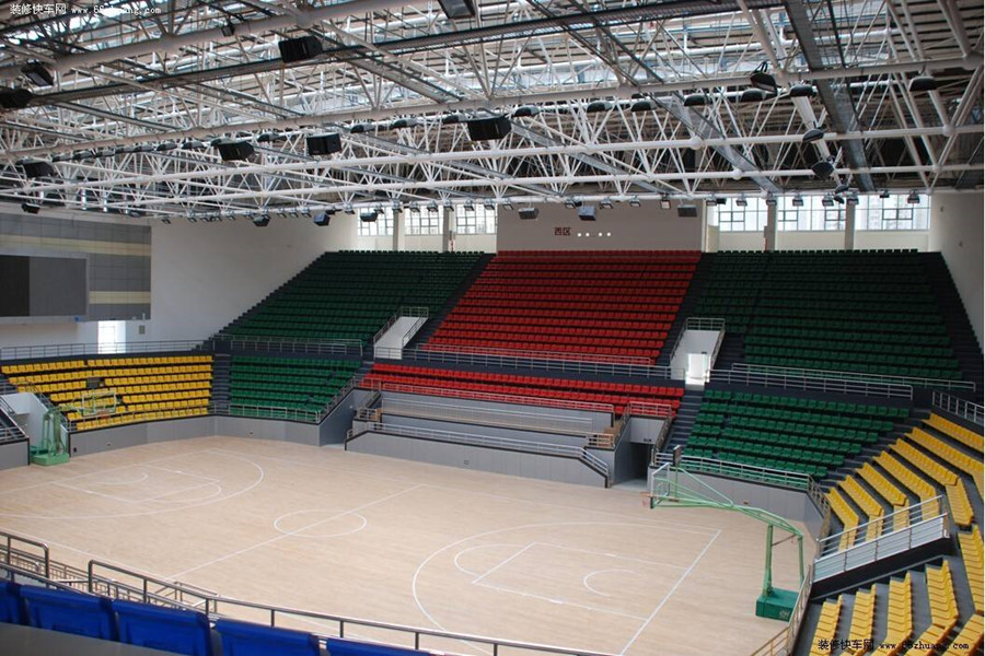 乌鲁木齐羽毛球场网架工程